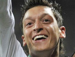 Mesut Özil gözünü kupaya dikti