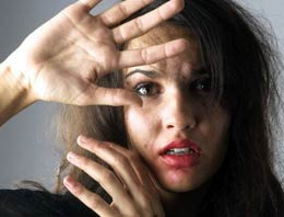 Erkeklere eşini dövme hakkı tanındı!