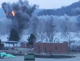 Birkaç saniyede yerle bir oldu