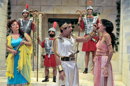 Aklın olmadığı yerde kimler ne olmaz ki