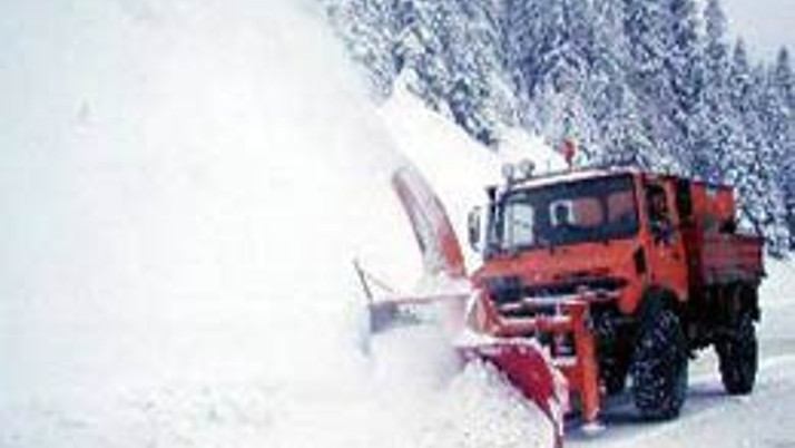 Yol kapandı, öğrenciler mahsur kaldı