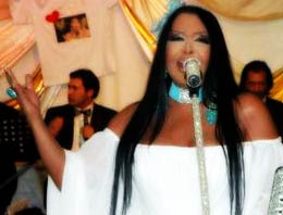 Diva'dan büyük ayıp