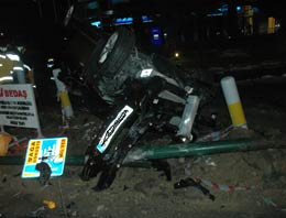 Servis otobüsü devrildi