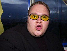 Dünyayı parmağında oynattı !