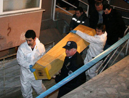 Bir aya bu kadar vahşet sığar mı?