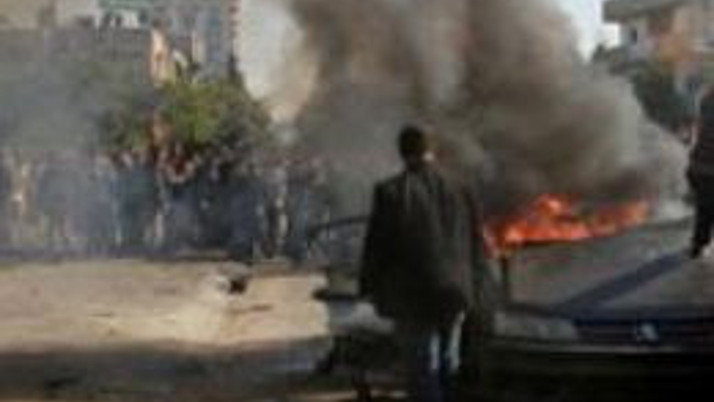 İsrail Gazze'ye ölüm yağdırıyor